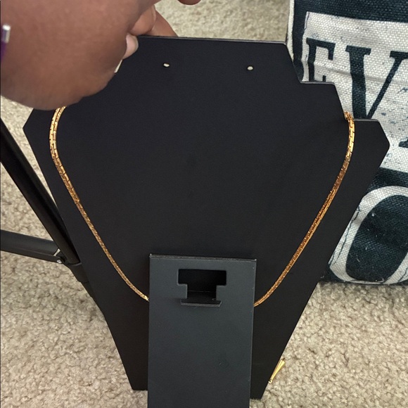 Vintage Sarah bolo style Gold Necklace with Green Gemstone - Picture 5 of 7